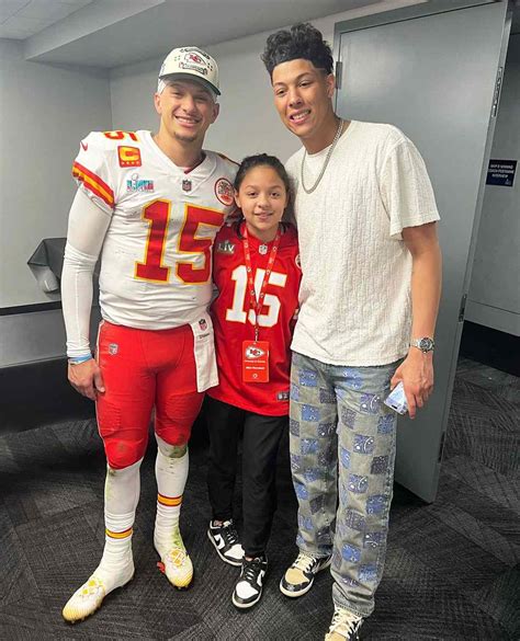 who is patrick mahomes half sister